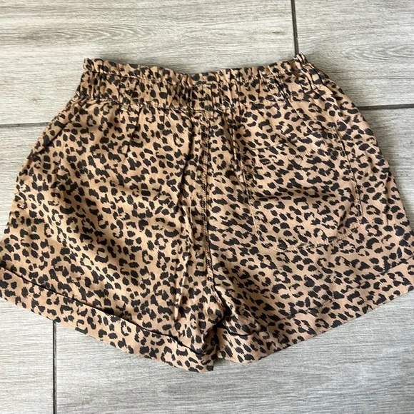 Aerie Leopard Print Paper Bag Shorts XS NWT - Picture 7 of 7